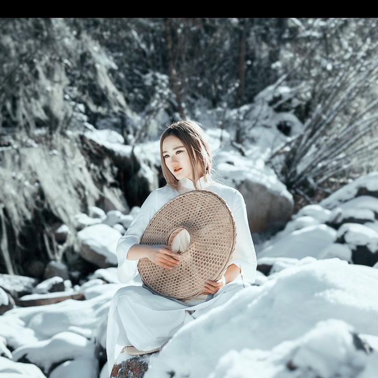 古装美女山涧雪景写真 不染世俗的美